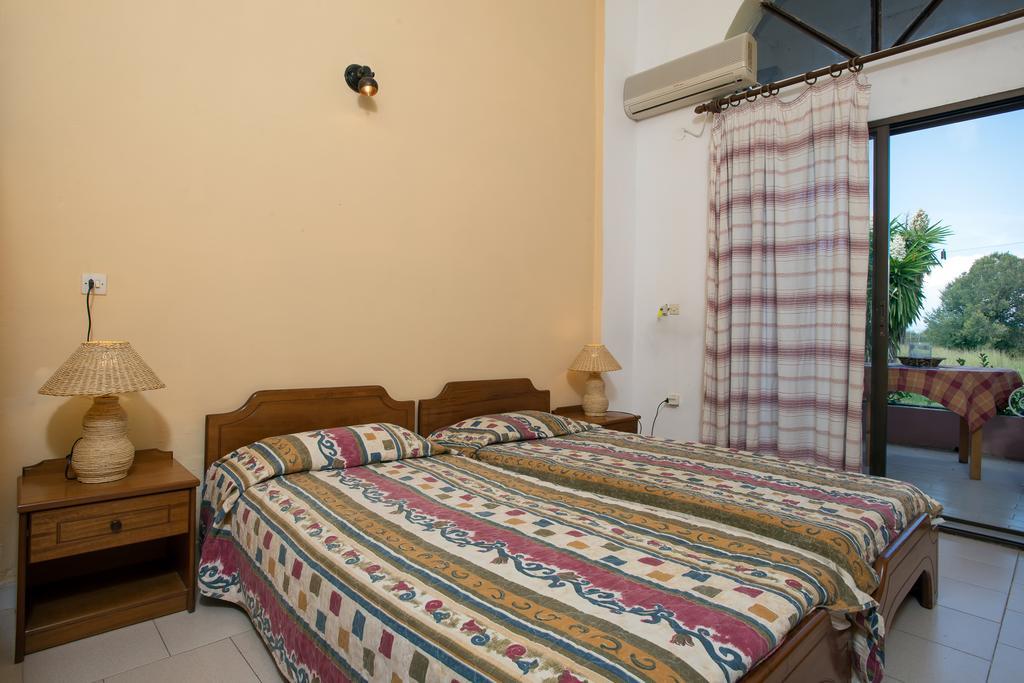 Blue Lagoon Roda  Exterior photo